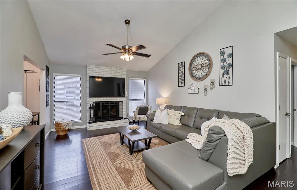 204 Oakbriar Farm Drive