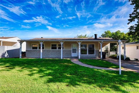 Photo of 563 Apex Drive, Crestwood, MO 63126 (MLS # 26053941)