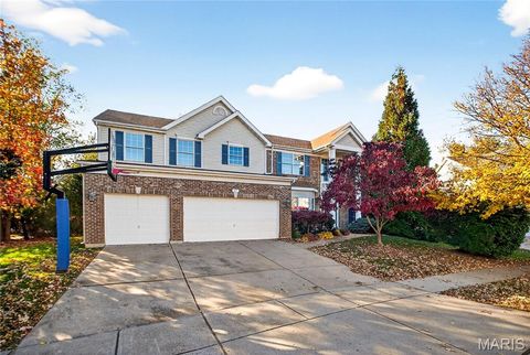 Tiny photo for 811 Wheaton Way, Creve Coeur, MO 63141 (MLS # 25074702)
