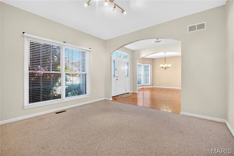 Tiny photo for 811 Wheaton Way, Creve Coeur, MO 63141 (MLS # 25074702)