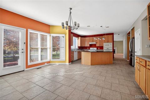 Tiny photo for 811 Wheaton Way, Creve Coeur, MO 63141 (MLS # 25074702)