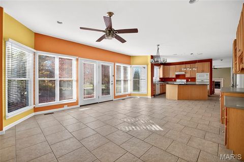 Tiny photo for 811 Wheaton Way, Creve Coeur, MO 63141 (MLS # 25074702)