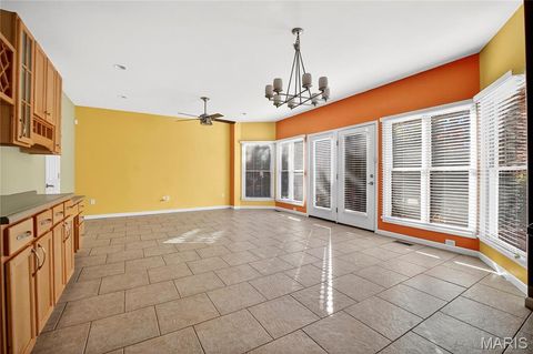 Tiny photo for 811 Wheaton Way, Creve Coeur, MO 63141 (MLS # 25074702)