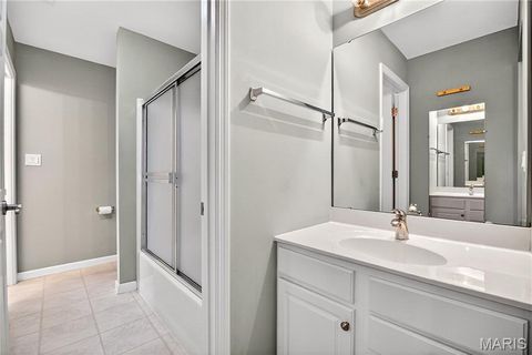 Tiny photo for 811 Wheaton Way, Creve Coeur, MO 63141 (MLS # 25074702)