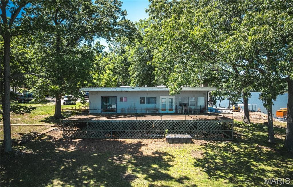 Photo of 2471 Mohawk Lane, Osage Beach, MO 65065 (MLS # 26011898)