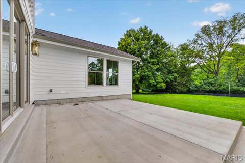 Tiny photo for 12 Beacon Hill Lane, Creve Coeur, MO 63141 (MLS # 26048814)