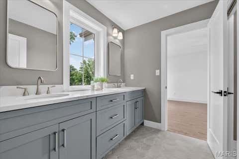 Tiny photo for 12 Beacon Hill Lane, Creve Coeur, MO 63141 (MLS # 26048814)