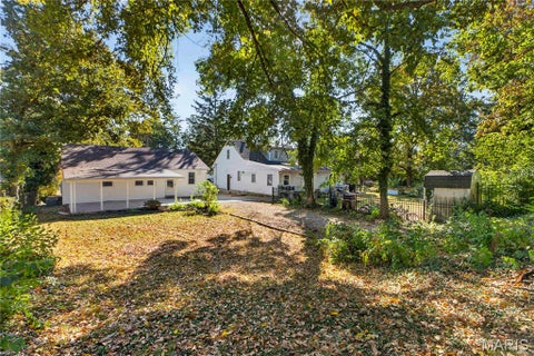 Tiny photo for 925 N Geyer Road, Kirkwood, MO 63122 (MLS # 26066050)