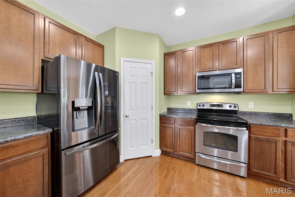 Wentzville, Missouri 63385, United States, 4 Bedrooms Bedrooms, ,4 BathroomsBathrooms,Residential,Active,171115