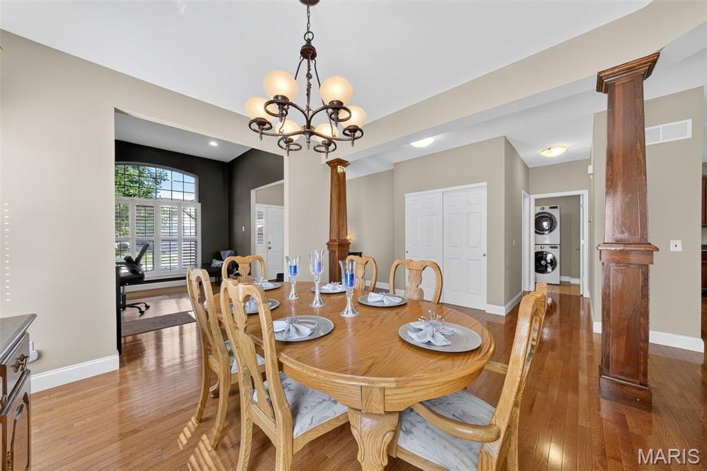 Wentzville, Missouri 63385, United States, 4 Bedrooms Bedrooms, ,4 BathroomsBathrooms,Residential,Active,171115