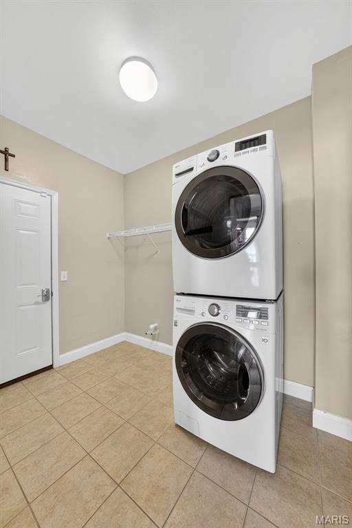 Wentzville, Missouri 63385, United States, 4 Bedrooms Bedrooms, ,4 BathroomsBathrooms,Residential,Active,171115