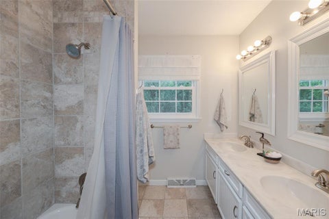 Tiny photo for 1526 Candish Lane, Chesterfield, MO 63017 (MLS # 26065679)