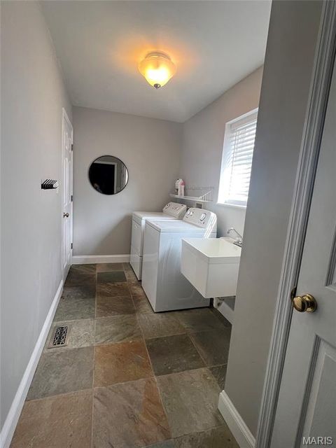 Tiny photo for 765 Turrentine Trail, Creve Coeur, MO 63141 (MLS # 26013421)