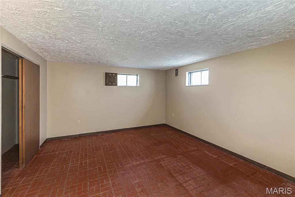 Barnhart Hills Estate - Residential