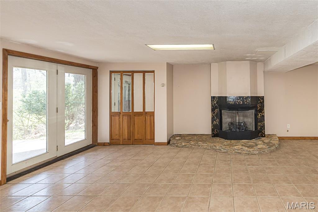 Barnhart Hills Estate - Residential