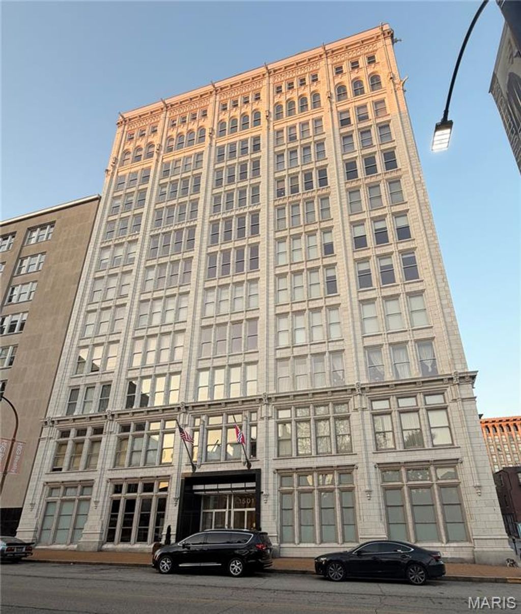 Photo of 1501 Locust #503, St Louis, MO 63103 (MLS # 26027333)