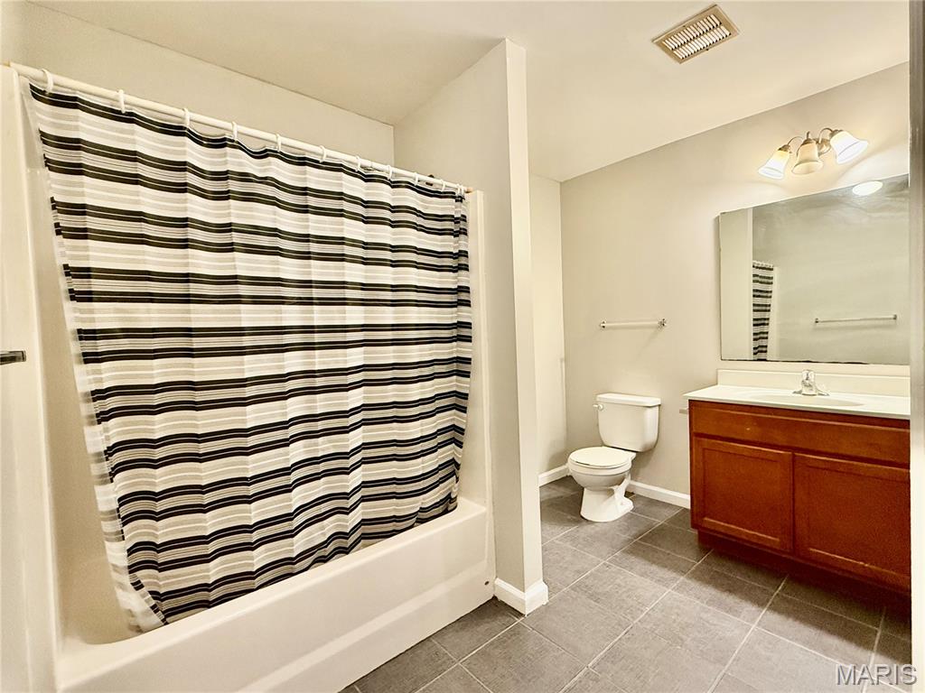 St Louis, Missouri 63106, United States, 3 Bedrooms Bedrooms, ,2 BathroomsBathrooms,Residential,Pending,201461