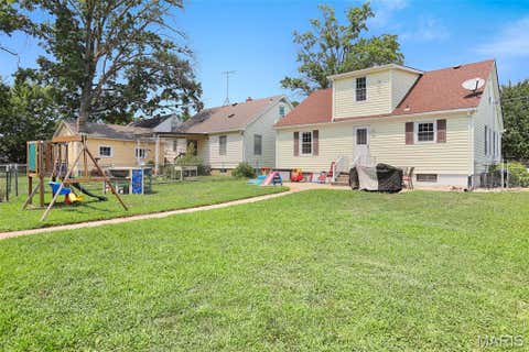 Tiny photo for 1520 E 6th Street, Washington, MO 63090 (MLS # 26048976)