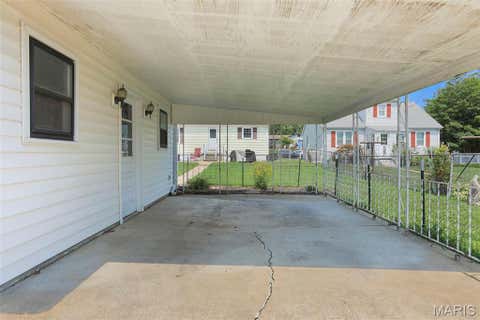 Tiny photo for 1520 E 6th Street, Washington, MO 63090 (MLS # 26048976)