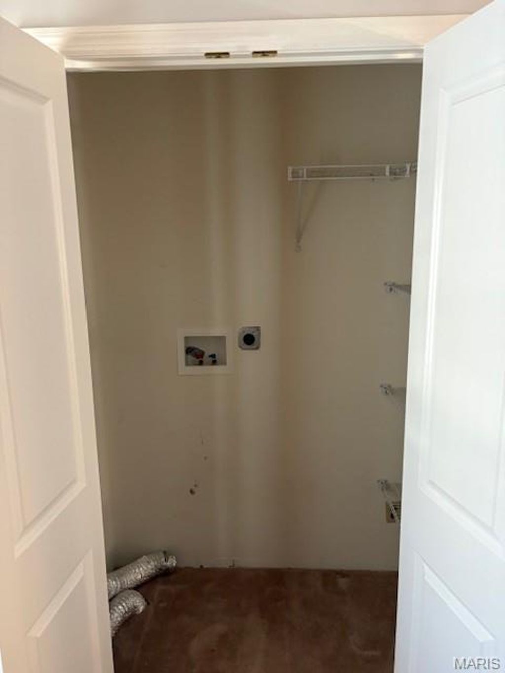 Photo of 418 N Service Road, St Peters, MO 63376 (MLS # 26019633)