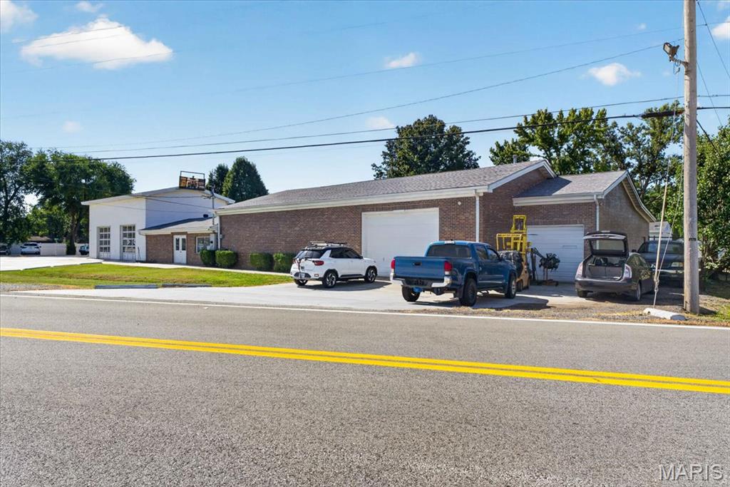 7455 Veterans Memorial Parkway