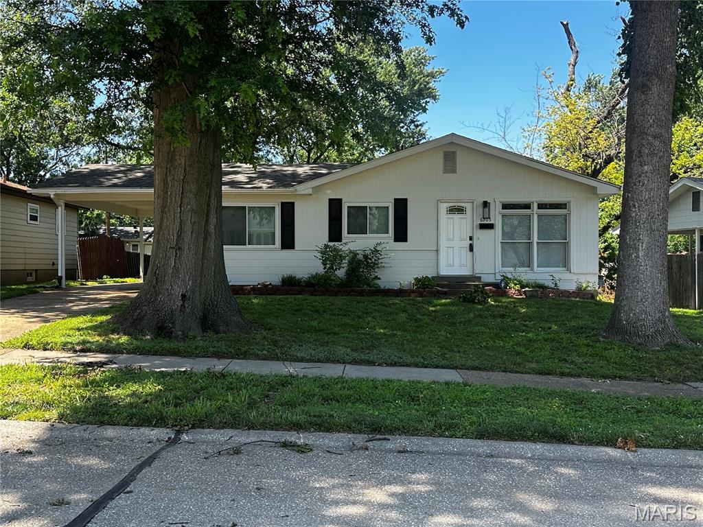 Hazelwood, Missouri 63042, United States, 3 Bedrooms Bedrooms, ,2 BathroomsBathrooms,Residential,Active,156281
