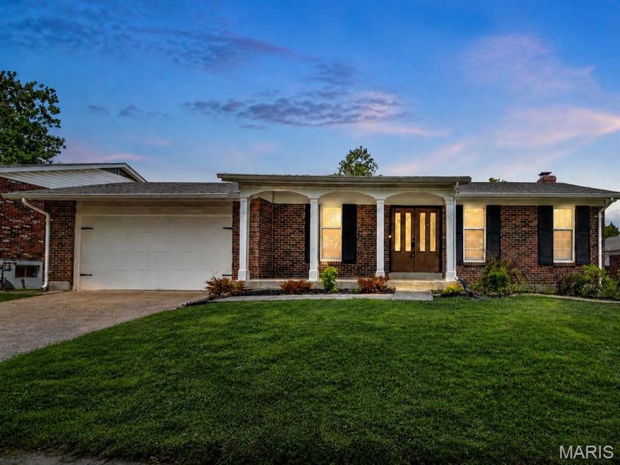Welcome to 4515 Firelight in desirable Oakville! This well-maintained home offers comfortable living in a convenient South County location close to schools, shopping, dining, parks, and major highways. Step inside to find an inviting floor plan with spacious living areas, great natural light, and plenty of room to relax or entertain.

The kitchen offers functional workspace and flows nicely into the dining and main living areas, making everyday living easy. The bedrooms provide comfortable space, while the lower level offers additional potential for a family room, home office, gym, or extra storage.

Outside, enjoy a nice yard perfect for entertaining, pets, play, or simply relaxing outdoors. Located in the heart of Oakville, this home combines convenience, comfort, and value in one great package. Don’t miss your chance to make 4515 Firelight your next home!