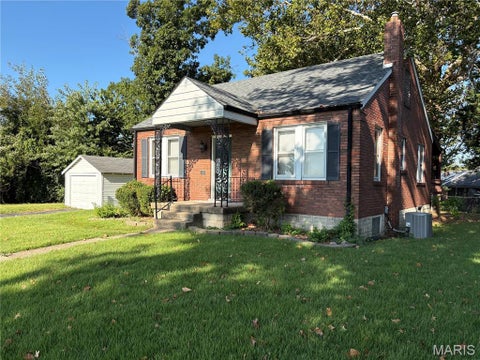 Photo of 2205 Brown Road, St Louis, MO 63114 (MLS # 26059031)