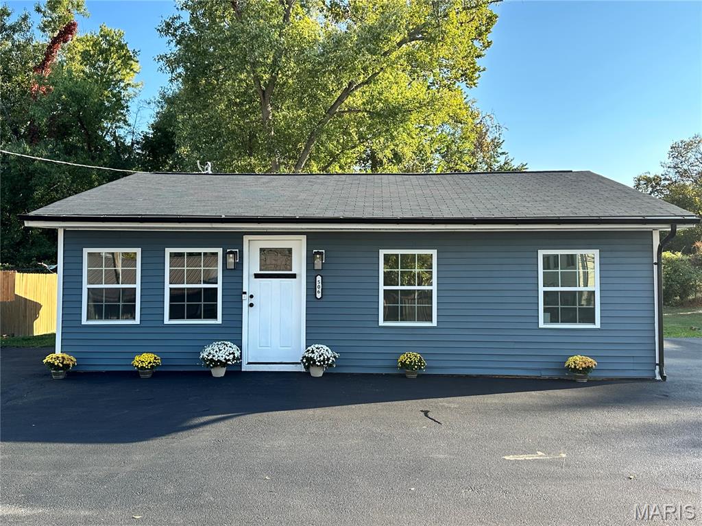 506 Pevely Manor Drive