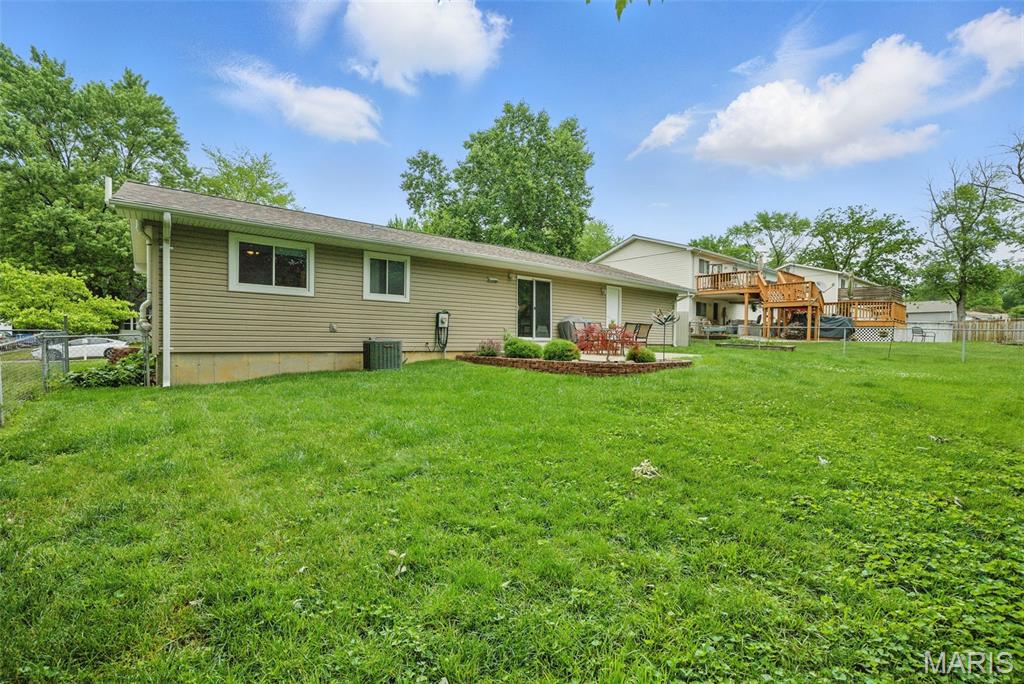 St Peters, Missouri 63376, United States, 3 Bedrooms Bedrooms, ,2 BathroomsBathrooms,Residential,Pending,147077