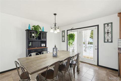 Tiny photo for 233 Anna Drive, Poplar Bluff, MO 63901 (MLS # 26018534)