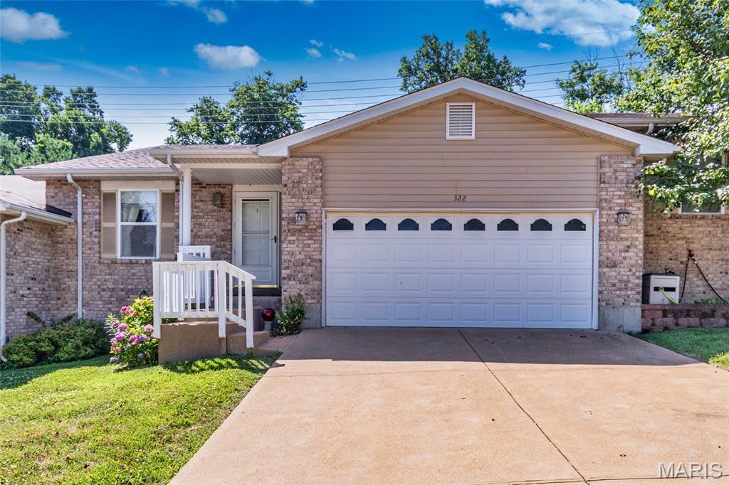 Arnold, Missouri 63010, United States, 2 Bedrooms Bedrooms, ,2 BathroomsBathrooms,Residential,Active,163147