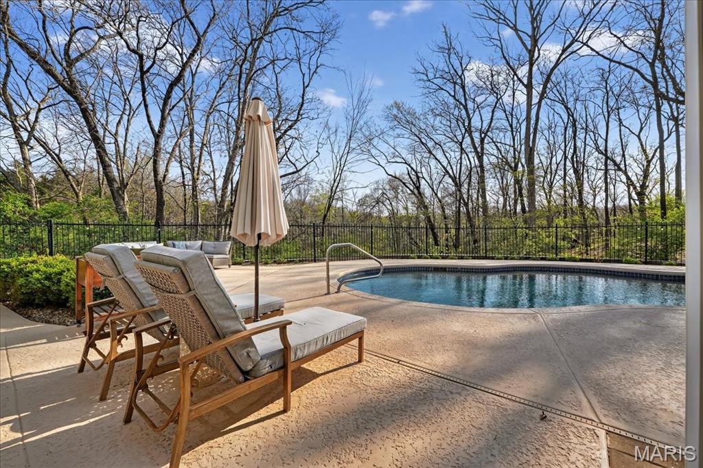 Linden Grove Lane - Residential