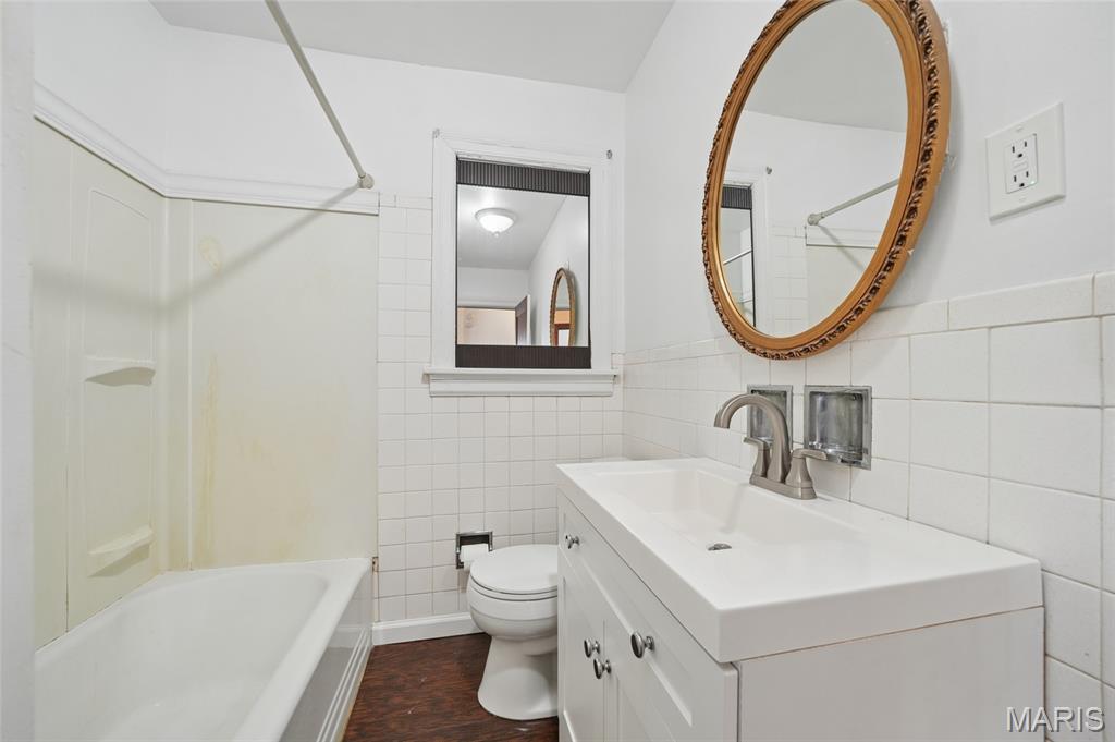 Burgess 04 - Residential