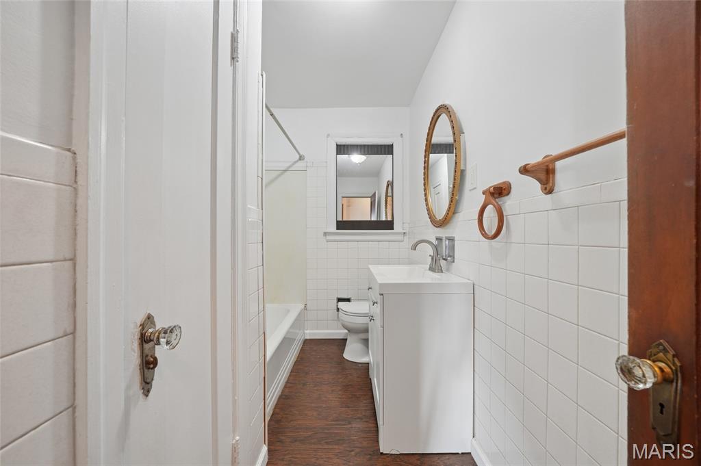 Burgess 04 - Residential