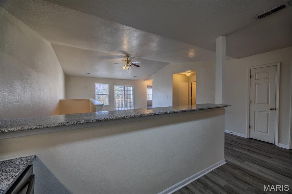 Hunters Rdg 02 - Residential