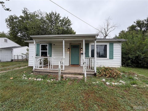 Photo of 907 Fairground Street, Mexico, MO 65265 (MLS # 26061315)