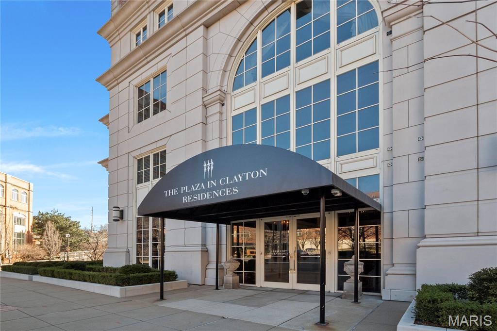 Plaza In Clayton A Condo The - Residential