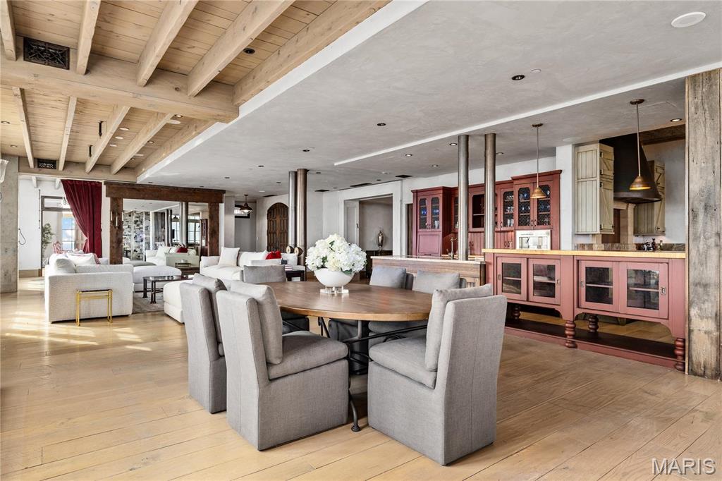 Plaza In Clayton A Condo The - Residential