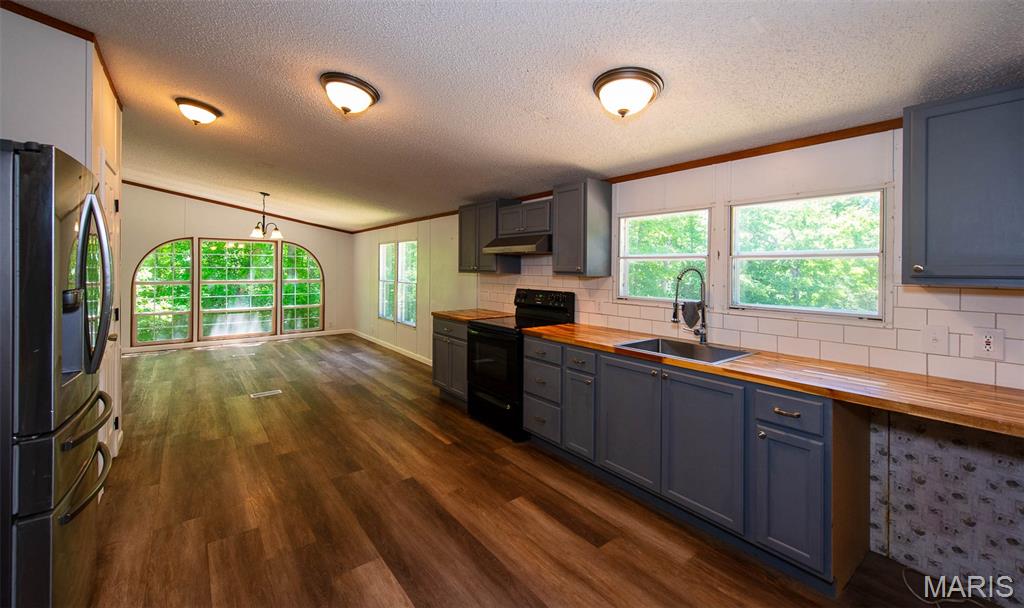 Alvarado Estates - Residential