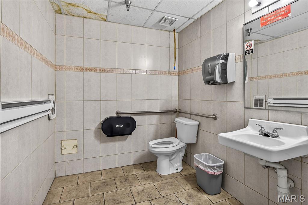 Farmington Indust Park - Commercial Sale