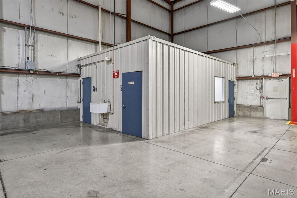 Farmington Indust Park - Commercial Sale