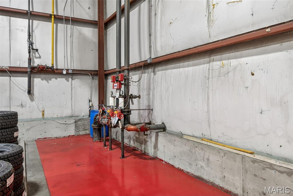 Farmington Indust Park - Commercial Sale