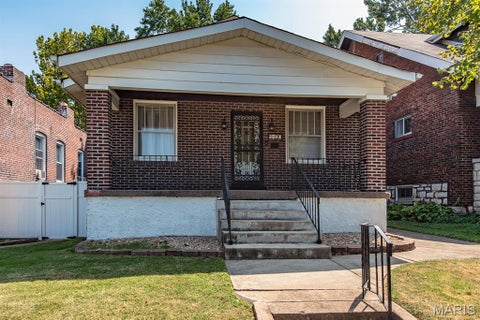 Tiny photo for 8120 Pennsylvania Avenue, St Louis, MO 63111 (MLS # 26059054)