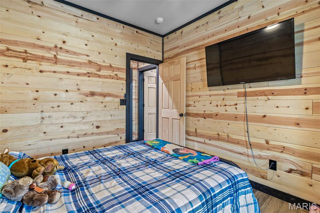 Brook Stone - Residential