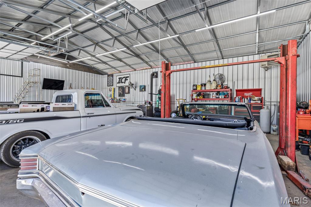 Brook Stone - Residential