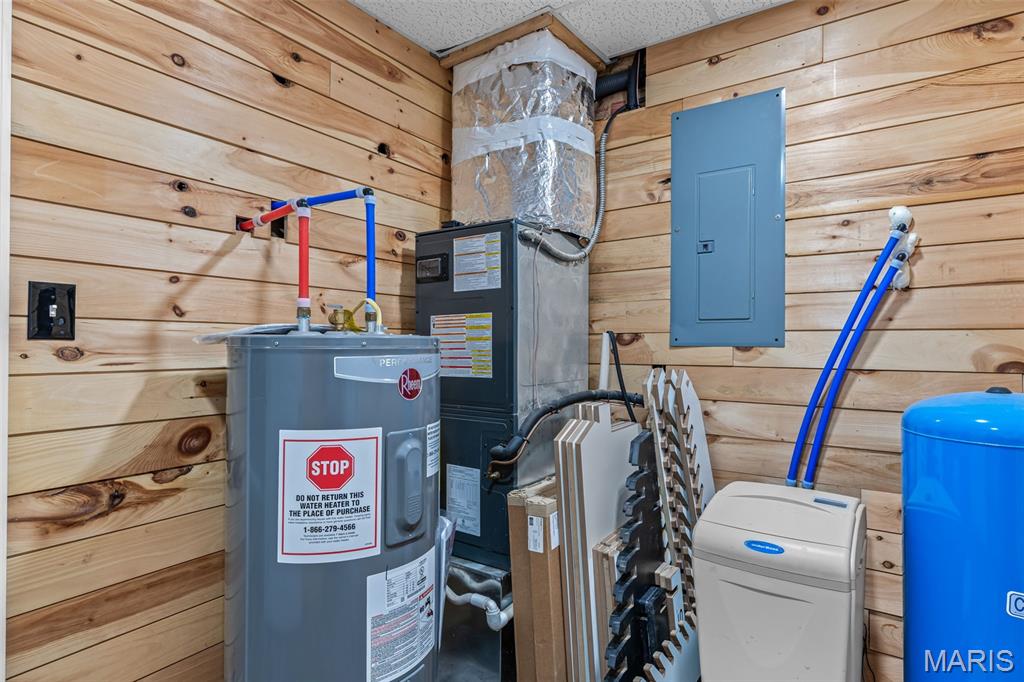 Brook Stone - Residential