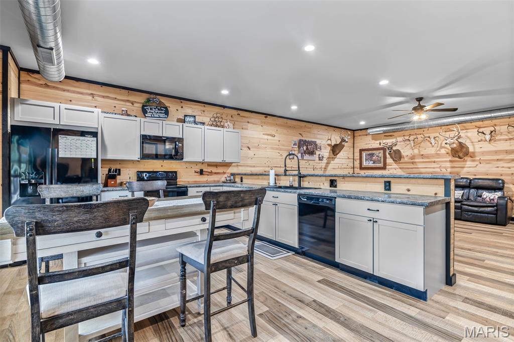 Brook Stone - Residential