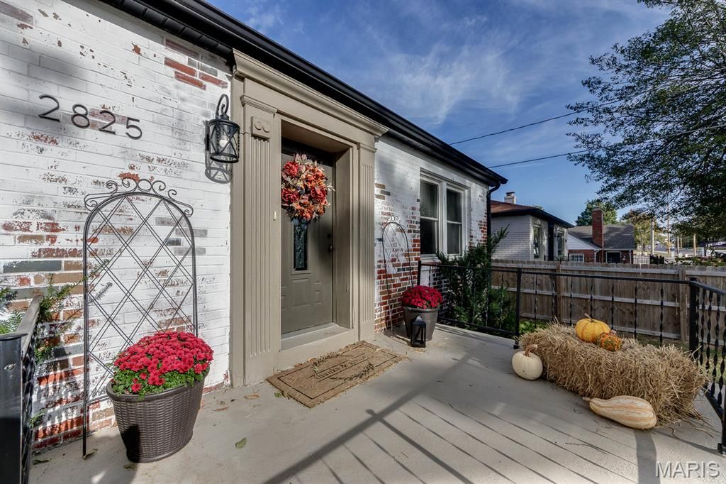 Photo of 2825 Telegraph Road, St Louis, MO 63125 (MLS # 25071161)