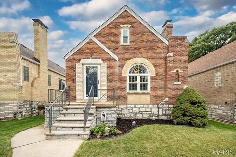 5716 Pernod Avenue St Louis MO 63139